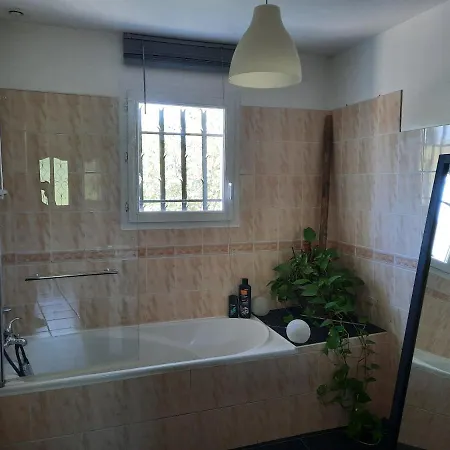 Holiday home Maison/piscine 5mn De Bayonne 12 De Biarritz