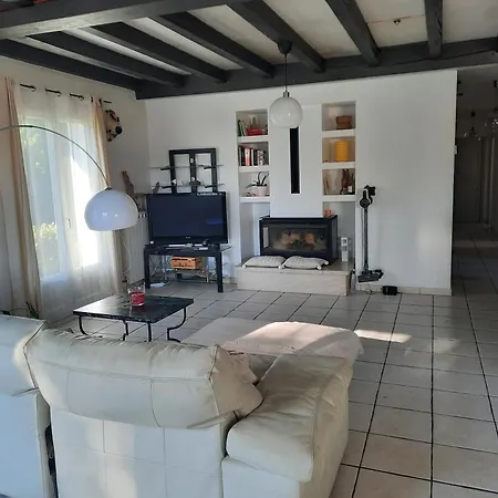 Maison/piscine 5mn De Bayonne 12 De Biarritz Holiday home